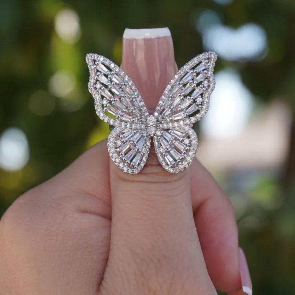 BLING BUTTERFLY 🦋 RING 💍